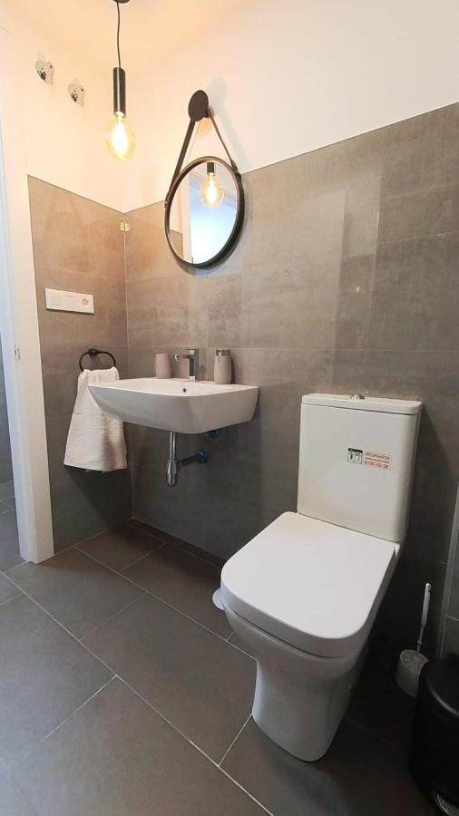 Alojamiento Los Naranjos Piscina Y Parking Gratuito Jaén Екстериор снимка