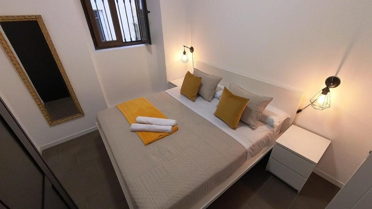 Alojamiento Los Naranjos Piscina Y Parking Gratuito Jaén Екстериор снимка